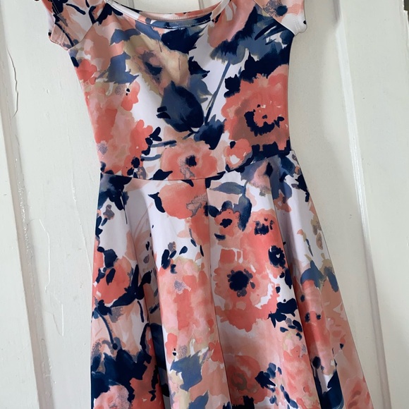 Floral Dress - Picture 4 of 4